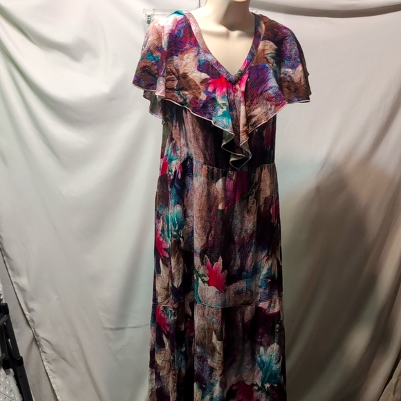 Soft Surroundings floral maxi dress flutter sleeves size medium Tall - Picture 1 of 6